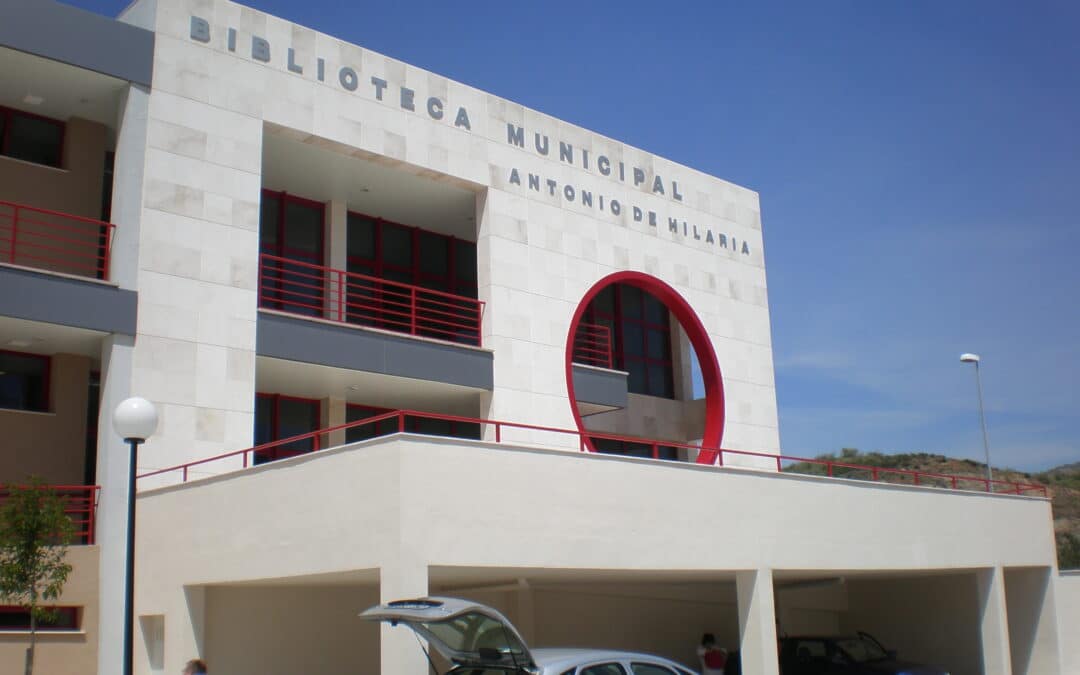 Biblioteca municipal en Rincón de la Victoria (2004)